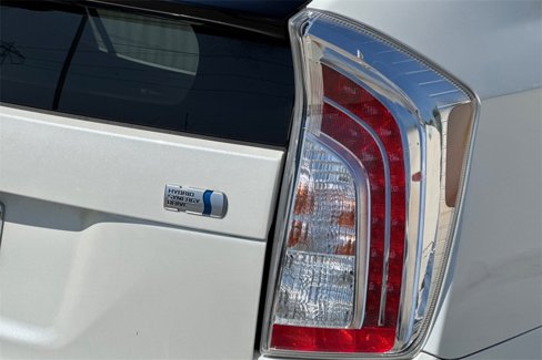 Used 2015 Toyota Prius Two image 30