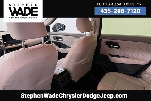 Used 2023 Nissan Rogue SV image 19