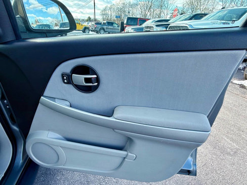 Used 2005 Chevrolet Equinox LT w/ Preferred Equipment Group image 18