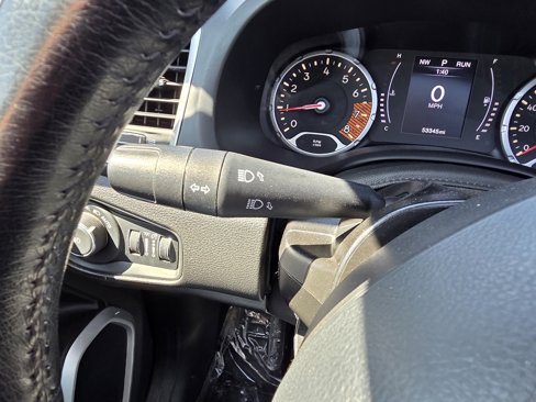 Used 2019 Jeep Renegade Latitude w/ Cold Weather Group image 16