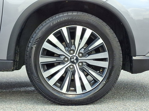 Used 2020 Mitsubishi Outlander ES image 8