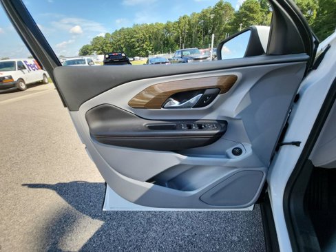 Certified 2020 GMC Terrain SLE w/ Driver Convenience Package image 26