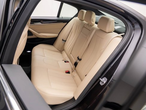 Certified 2022 BMW 530i xDrive w/ Premium Package image 19
