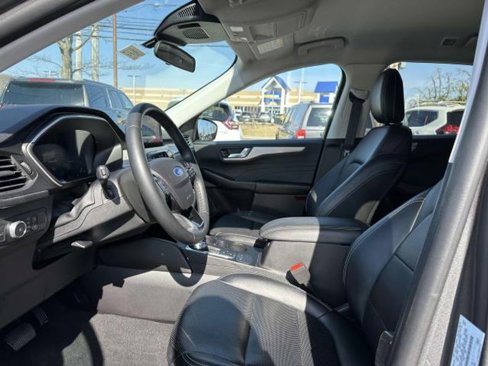 Used 2022 Ford Escape SEL w/ Technology Package image 13