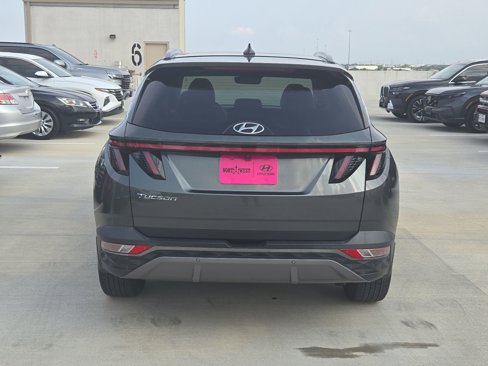 Certified 2022 Hyundai Tucson Limited image 7