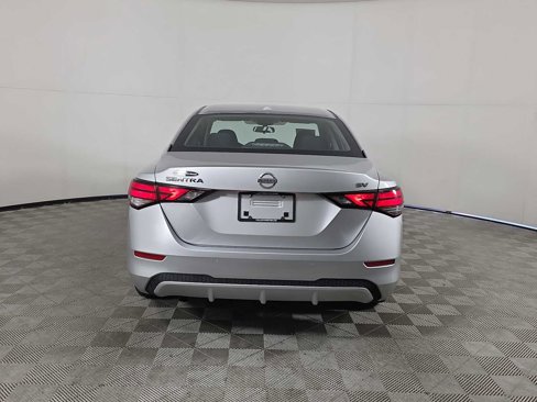 Used 2023 Nissan Sentra SV image 14