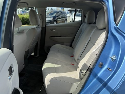 Used 2011 Nissan Leaf SL image 17
