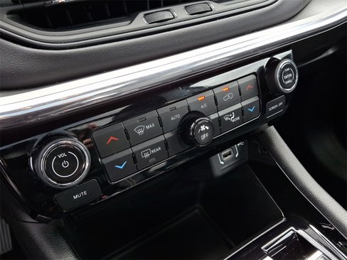 Used 2022 Jeep Compass High Altitude image 16