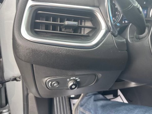 Used 2024 Chevrolet Equinox LT w/ LPO, Floor Liner Package image 13
