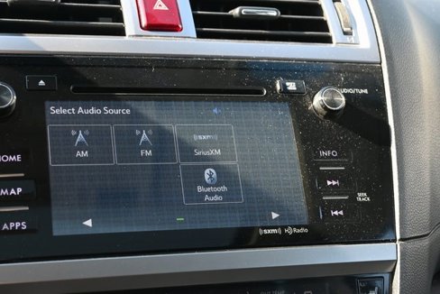 Used 2017 Subaru Outback 2.5i Limited image 4
