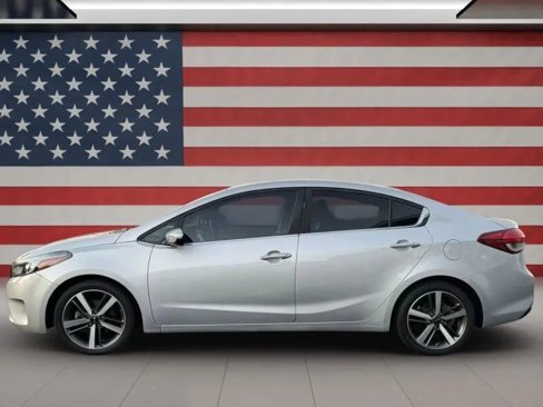 Used 2017 Kia Forte EX w/ EX Premium Plus Package image 8