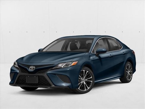 Used 2018 Toyota Camry SE image 1