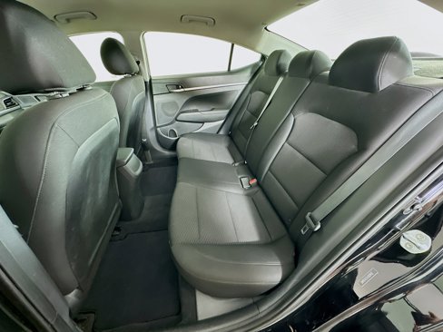 Used 2020 Hyundai Elantra SE w/ Cargo Package (C1) image 25