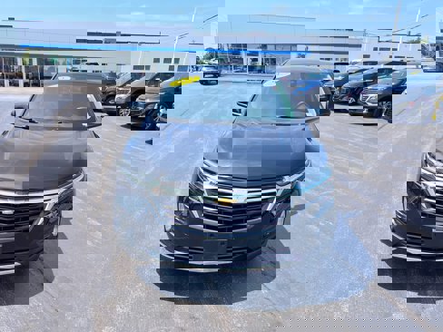 Used 2022 Chevrolet Equinox LT image 4