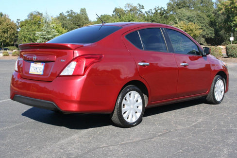 Used 2017 Nissan Versa SV image 4