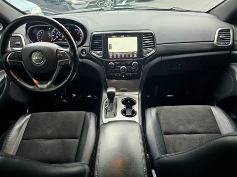 Used 2021 Jeep Grand Cherokee Laredo X image 27