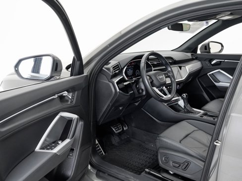 Used 2020 Audi Q3 2.0T Premium Plus w/ Premium Plus Package image 7