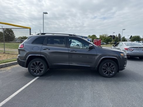 Used 2019 Jeep Cherokee High Altitude image 4