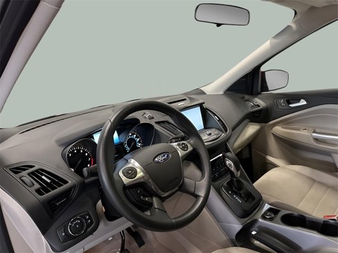 Used 2015 Ford Escape SE w/ Equipment Group 201A image 12