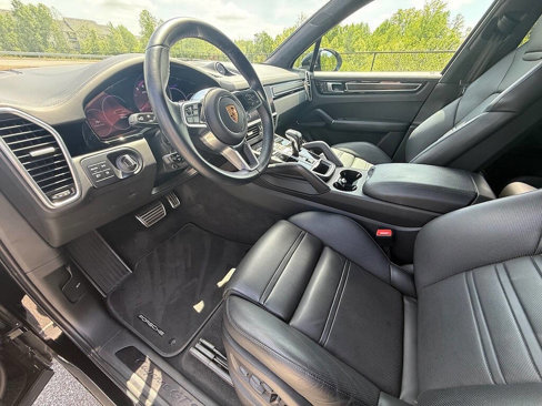 Used 2022 Porsche Cayenne GTS image 20