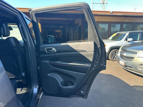 Used 2017 Jeep Grand Cherokee Limited 75th Anniversary image 19