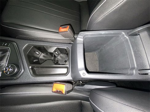 Used 2022 Volkswagen Tiguan SE R-Line image 21