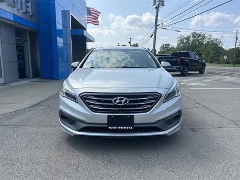 Used 2015 Hyundai Sonata Sport w/ Option Group 04 image 9