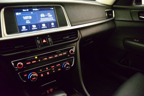 Used 2019 Kia Optima EX image 27