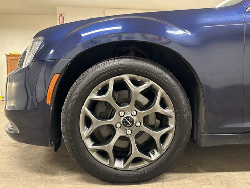 Used 2015 Chrysler 300 S w/ 300S Premium Group image 3