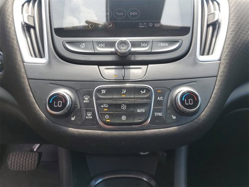 Used 2023 Chevrolet Malibu LT image 28