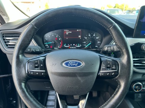 Used 2021 Ford Escape SEL image 19