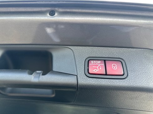 Used 2023 Mercedes-Benz GLB 250 4MATIC image 6
