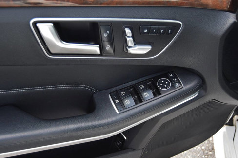 Used 2016 Mercedes-Benz E 350 4MATIC Sedan image 20