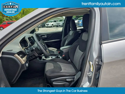 Used 2014 Jeep Cherokee Sport image 25