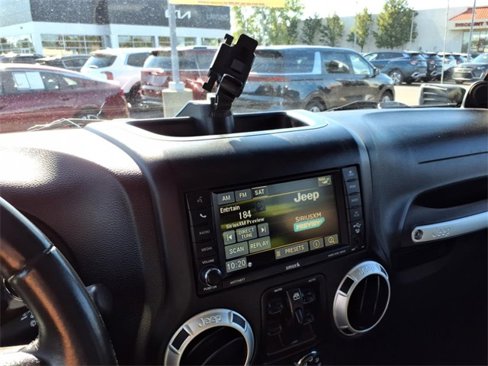 Used 2014 Jeep Wrangler Unlimited Rubicon w/ Connectivity Group image 33