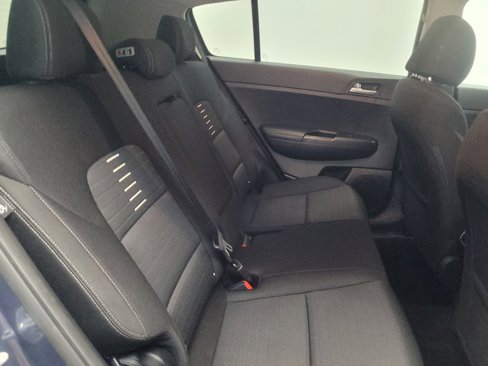 Used 2018 Kia Sportage LX image 19