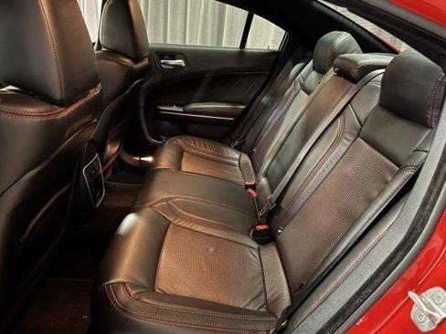Used 2015 Dodge Charger SXT w/ Premium Group image 29