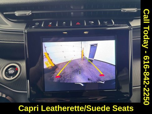 Used 2024 Jeep Grand Cherokee L Altitude image 12