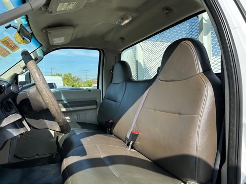 Used 2010 Ford F550 2WD Regular Cab Super Duty image 26