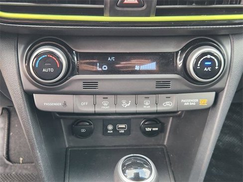 Used 2019 Hyundai Kona Limited image 18