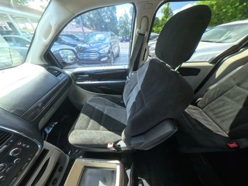 Used 2016 Dodge Grand Caravan SE w/ Quick Order Package 29E SE image 25