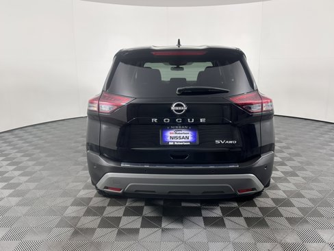 Used 2022 Nissan Rogue SV image 5