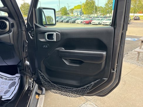 Used 2019 Jeep Wrangler Unlimited Sport S image 7