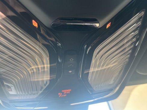 Used 2022 BMW X6 xDrive40i w/ M Sport Package image 10
