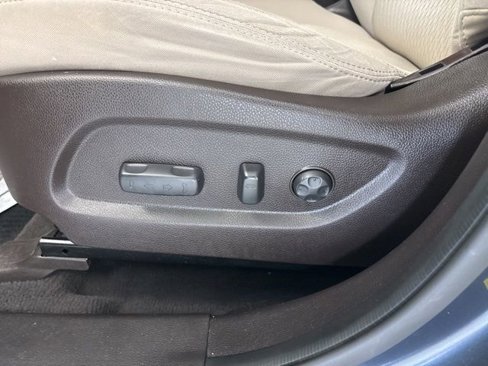 Used 2015 Hyundai Santa Fe GLS image 15