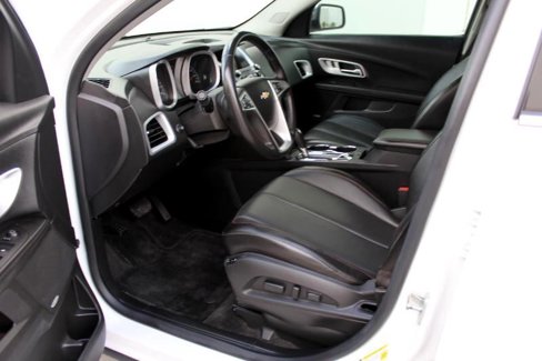 Used 2016 Chevrolet Equinox LTZ w/ Enhanced Convenience Package image 9