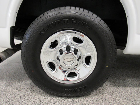 Used 2020 Chevrolet Express 2500 w/ Driver Convenience Package image 14