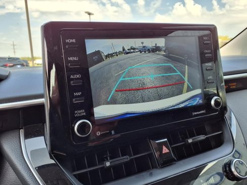 Used 2022 Toyota Corolla LE image 21