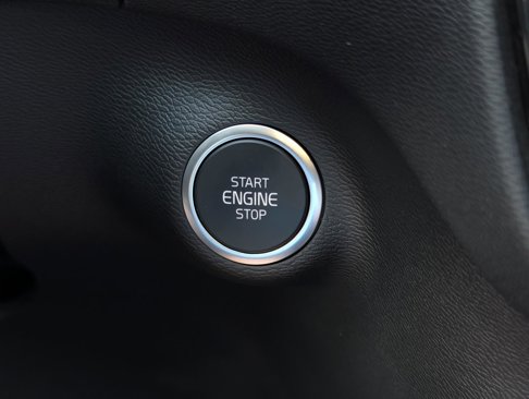 New 2026 Volvo XC40 B4 Plus w/ Protection Package Premier image 17