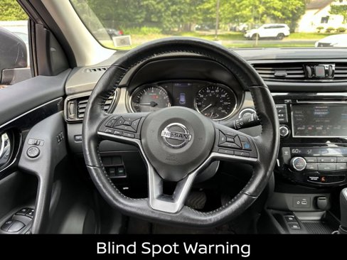 Certified 2022 Nissan Rogue Sport SV image 18